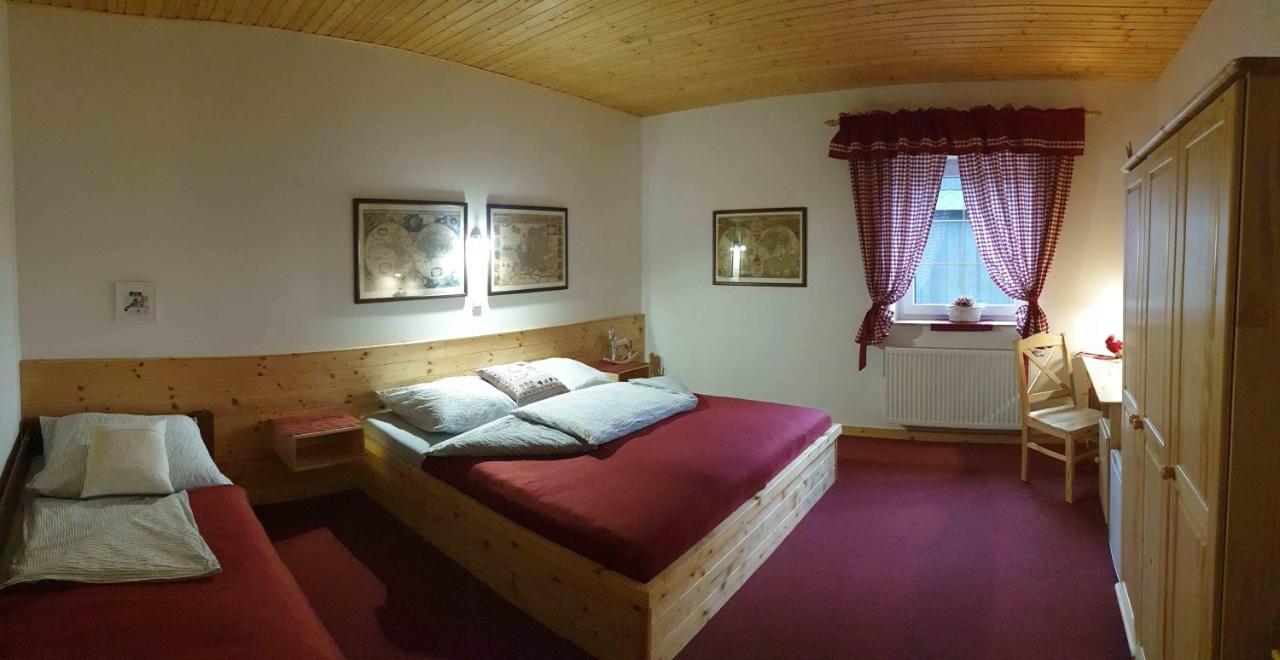 Hotel U Dvou Studni Loučná nad Desnou Exterior foto