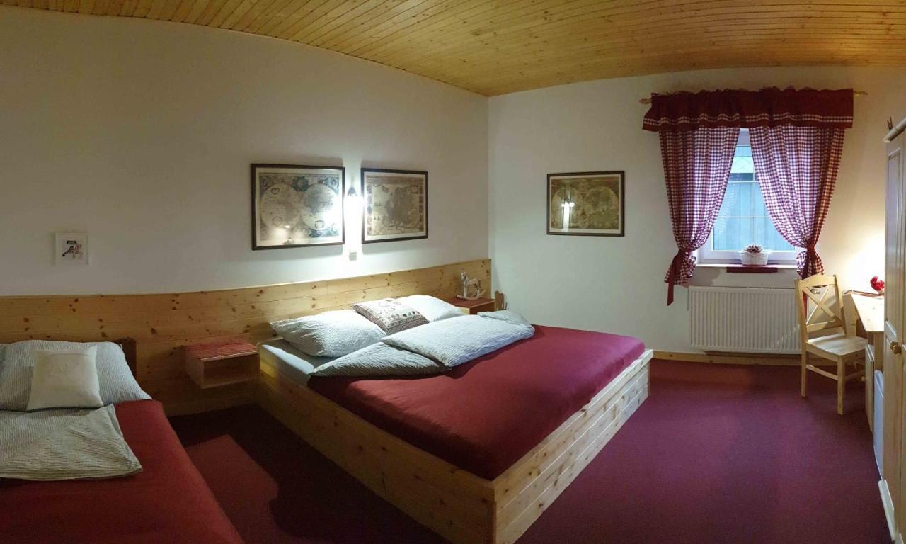 Hotel U Dvou Studni Loučná nad Desnou Exterior foto